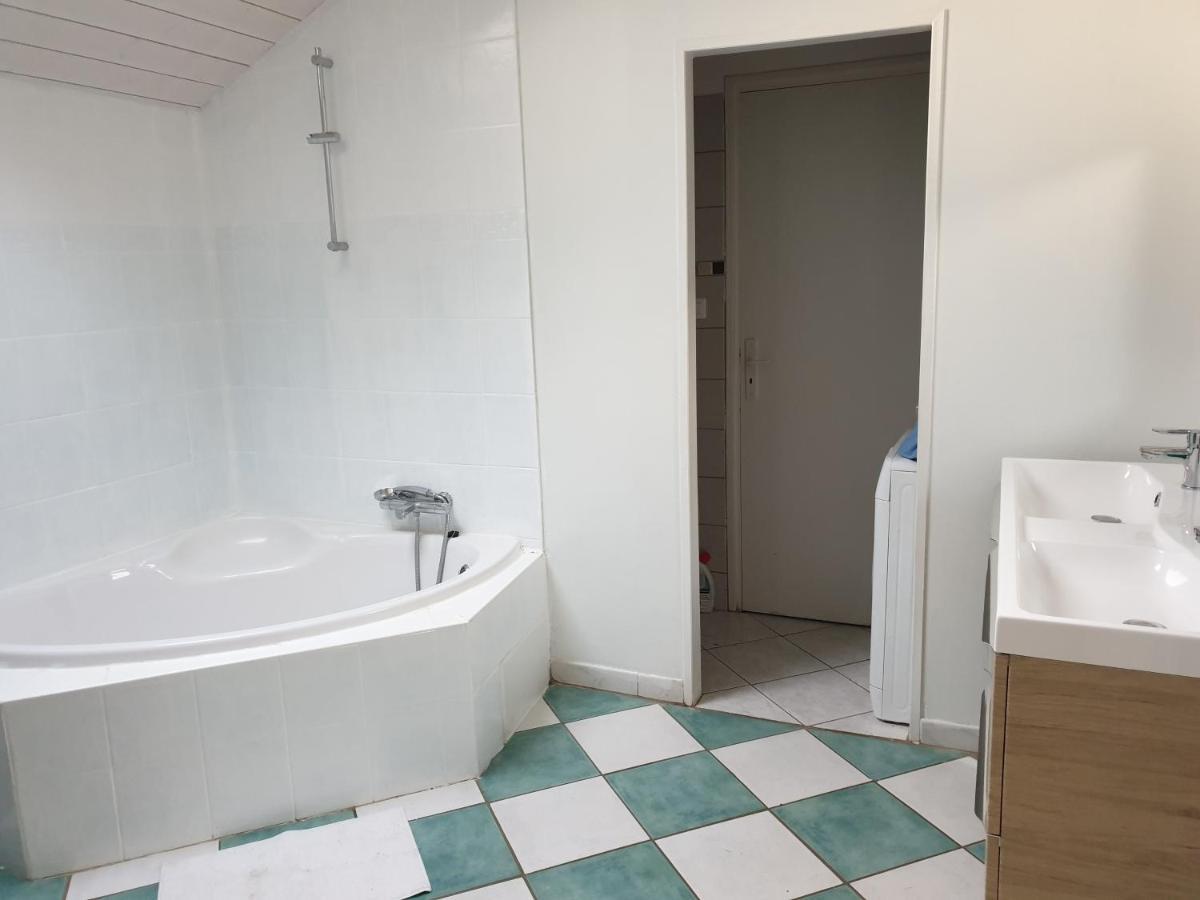 Maison De Campagne Spacieuse Βίλα Ploudalmézeau Εξωτερικό φωτογραφία